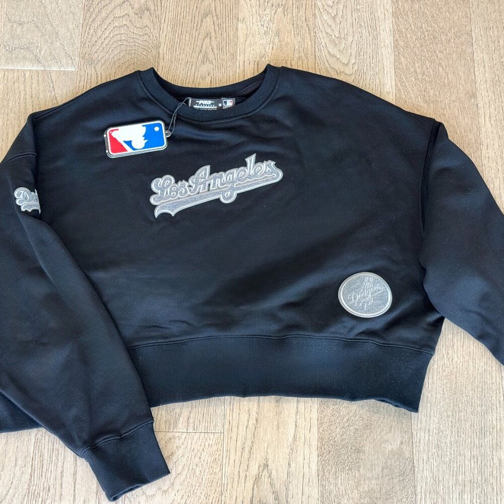 NWT Premium Women's Pro Standard Los Angeles Dodgers MLB Crewneck Sweatshirt